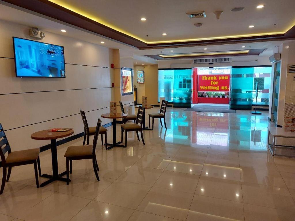 Hotel Sogo Macapagal Paranaque City Buitenkant foto