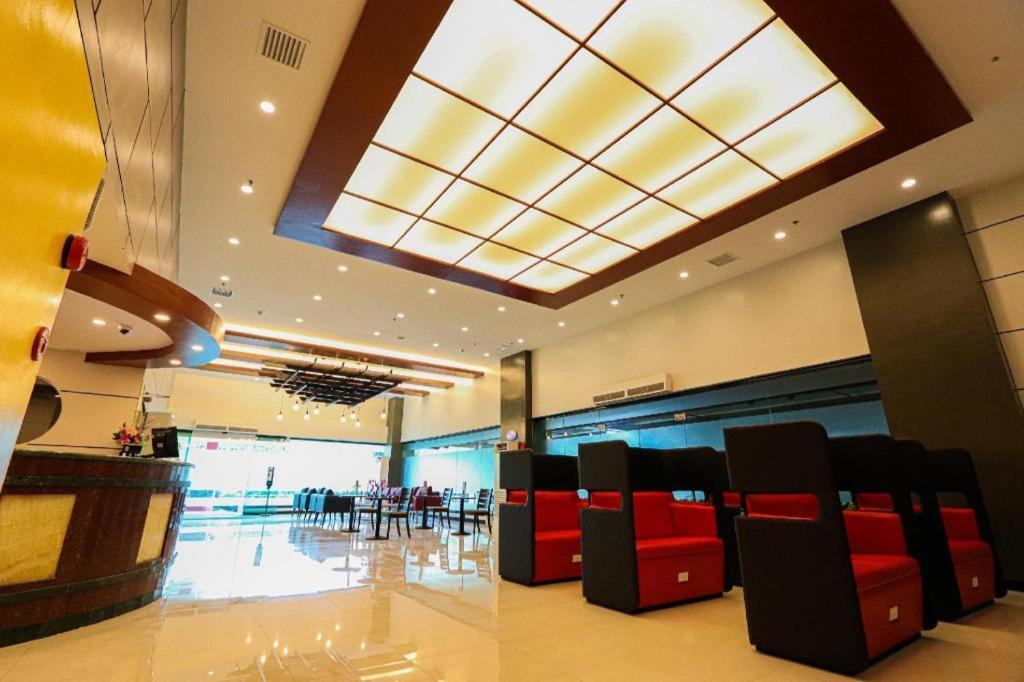Hotel Sogo Macapagal Paranaque City Buitenkant foto